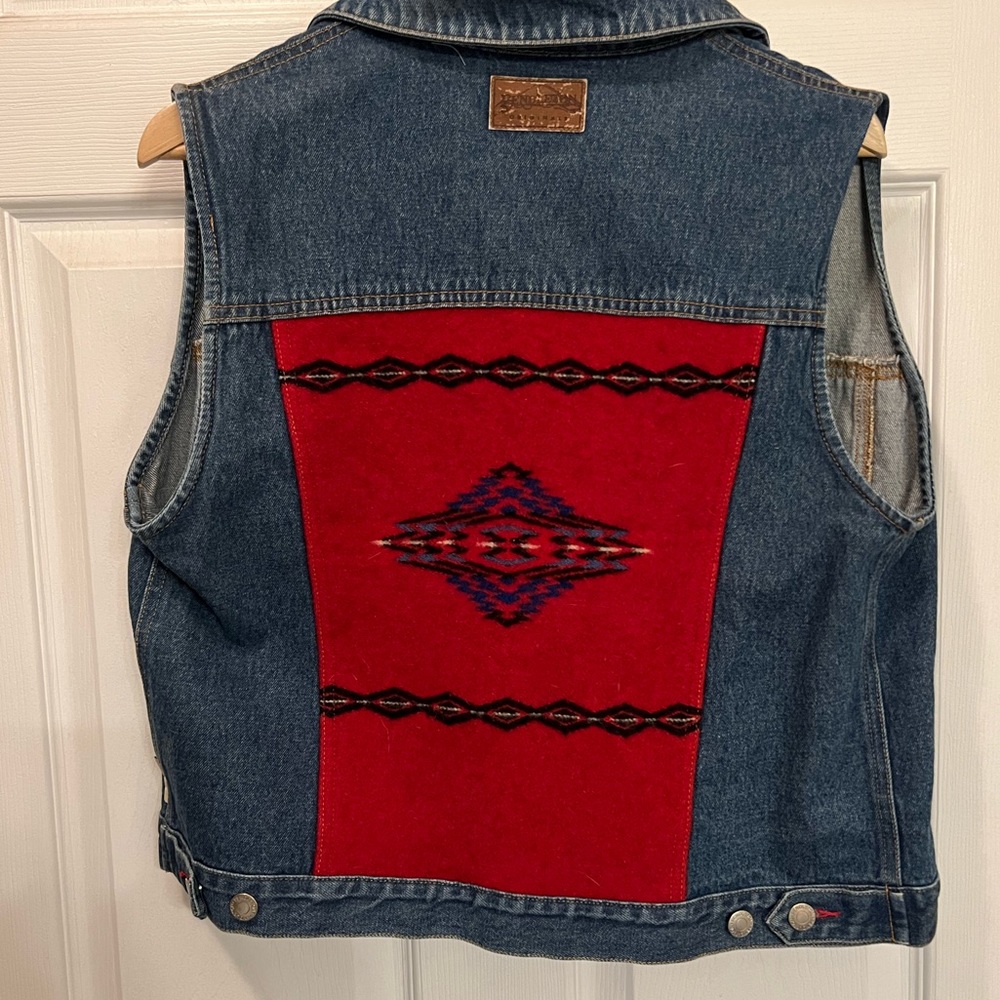 Pendleton jean vest medium